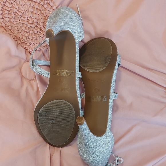 Glittery Silver Strappy Heels Size 7 - Picture 3 of 7